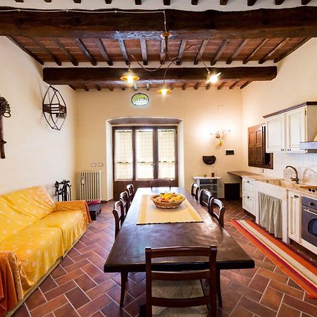 Casale Vacanze Il Granaio Cortona Habitación foto