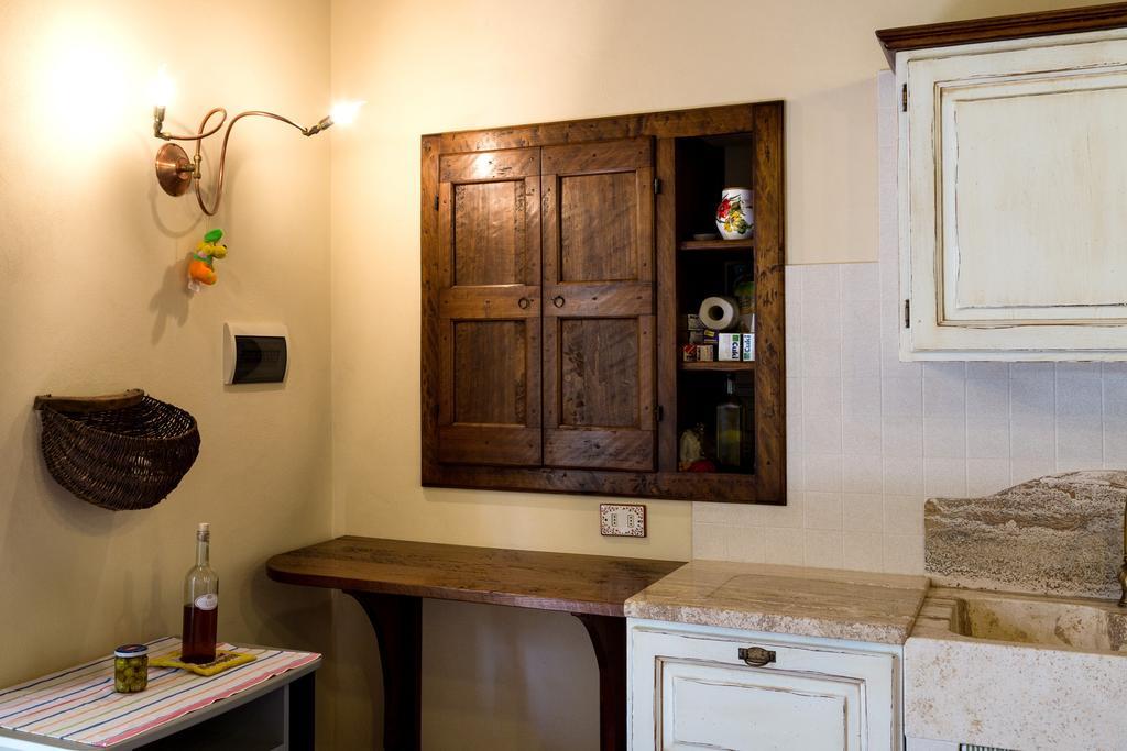 Casale Vacanze Il Granaio Cortona Habitación foto