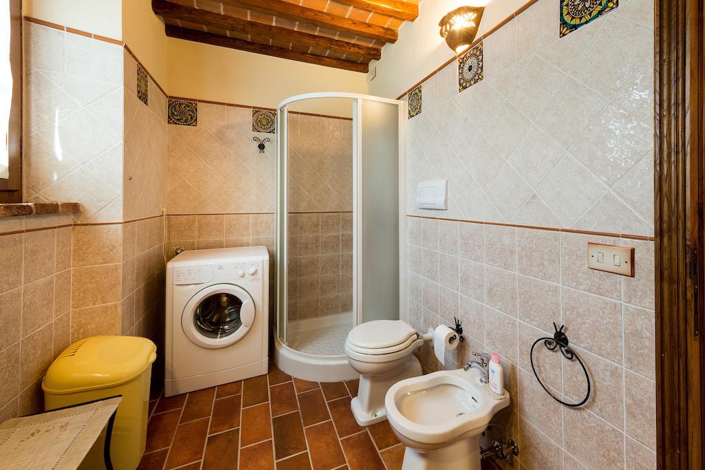 Casale Vacanze Il Granaio Cortona Habitación foto